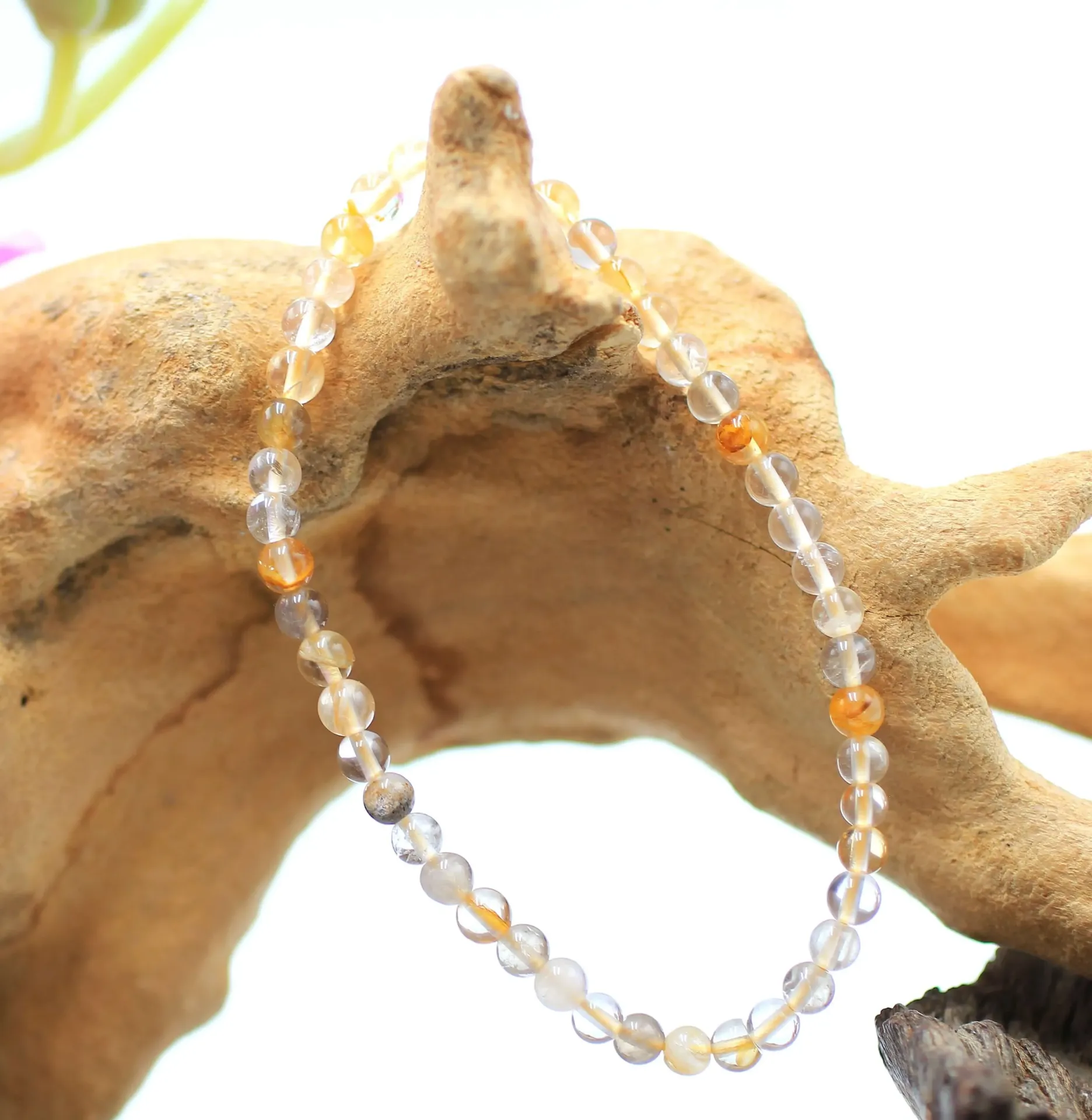 Pendentif goutte en Quartz Golden Healer sur chaine dorée