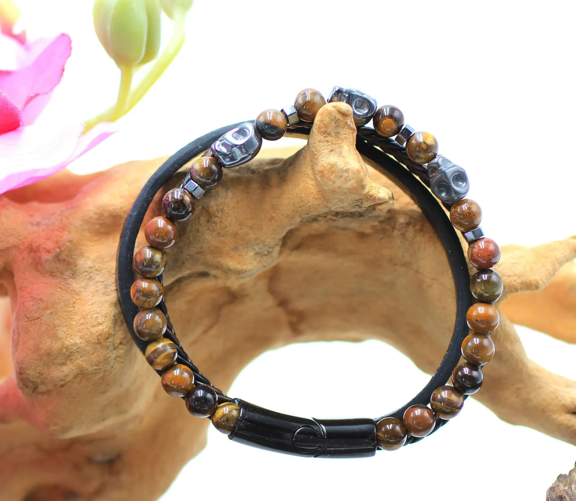 Bracelet en cuir et perles 6mm en Œil de tigre et Tête de mort