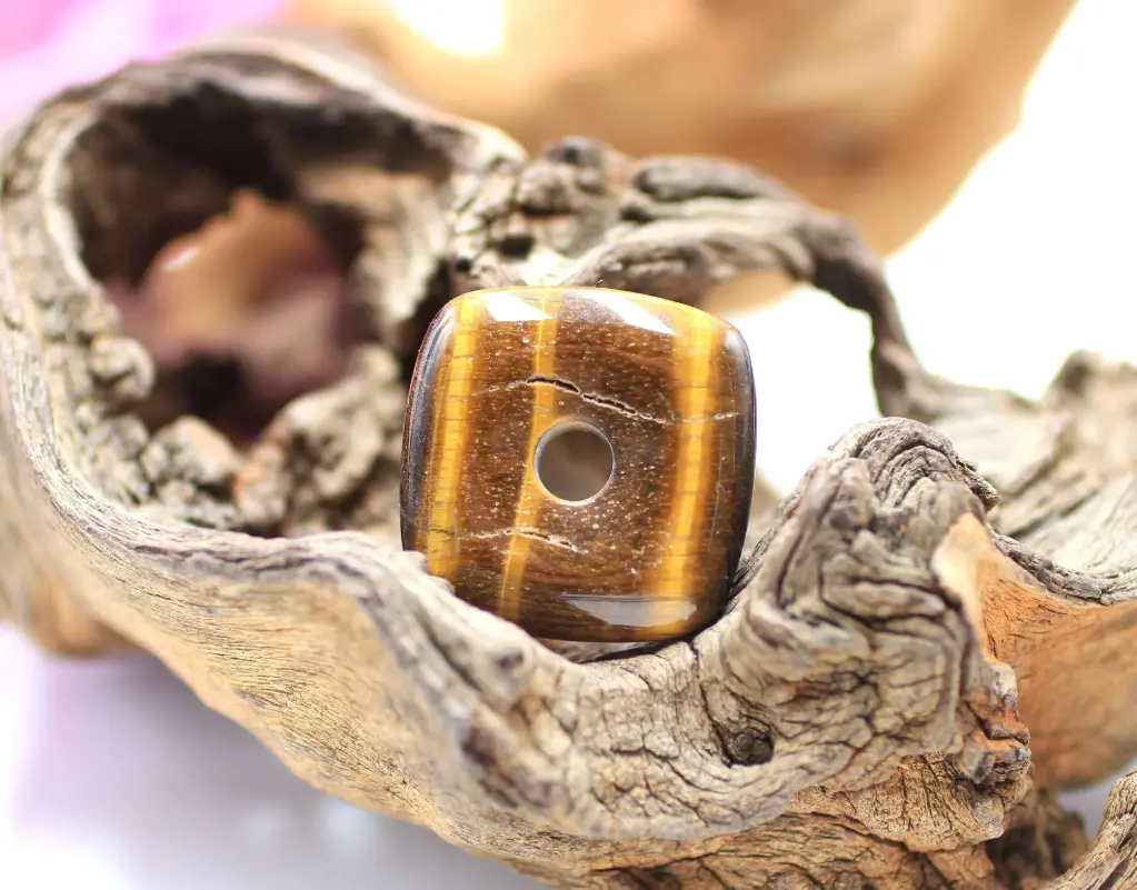 Pendentif donut carré en Œil de tigre