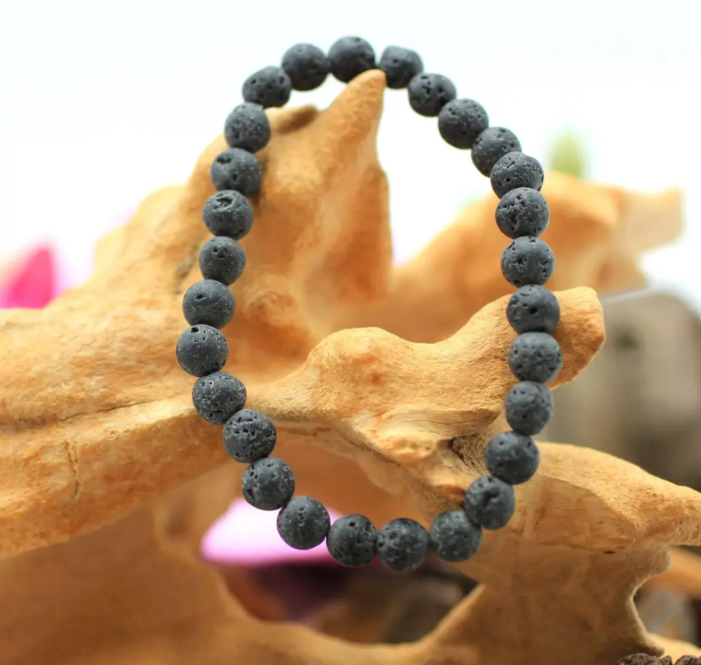 Bracelet en perles 6mm en Pierre de lave 