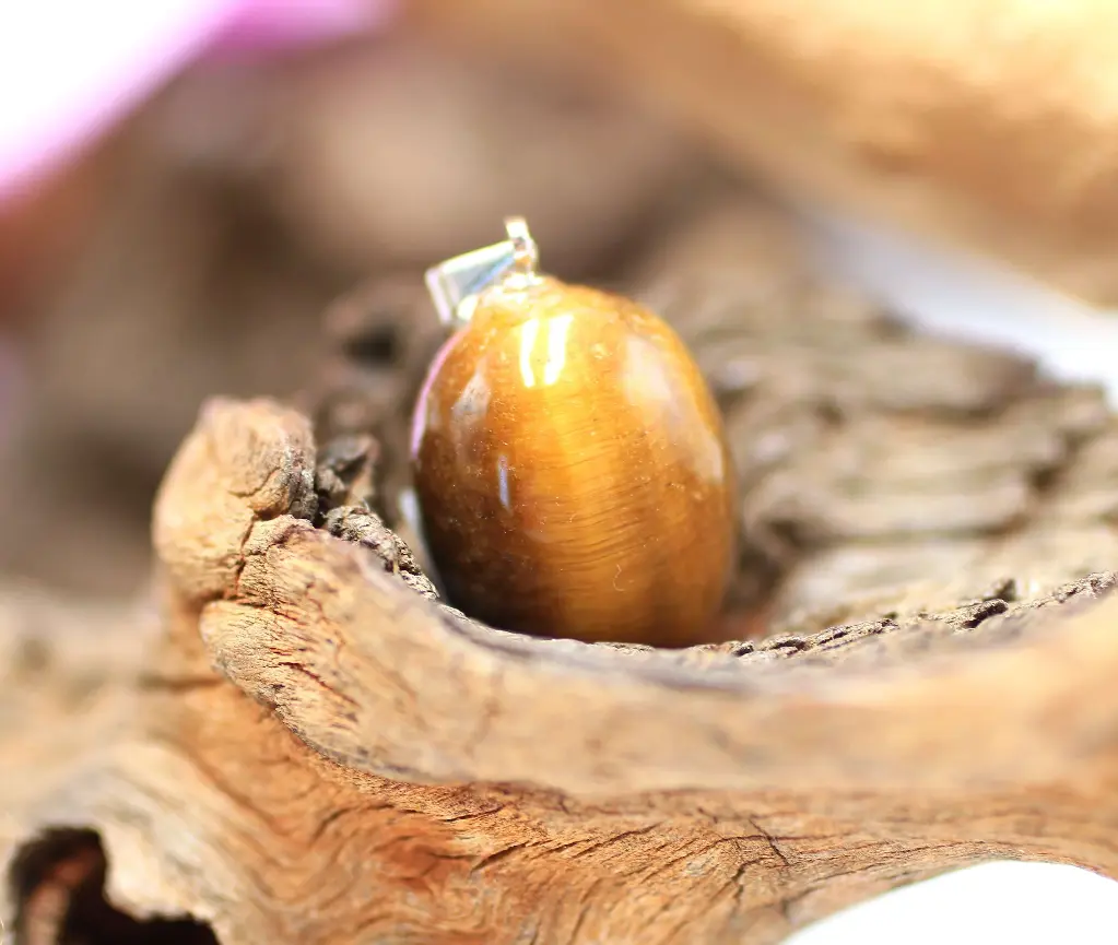 Pendentif en Œil de tigre