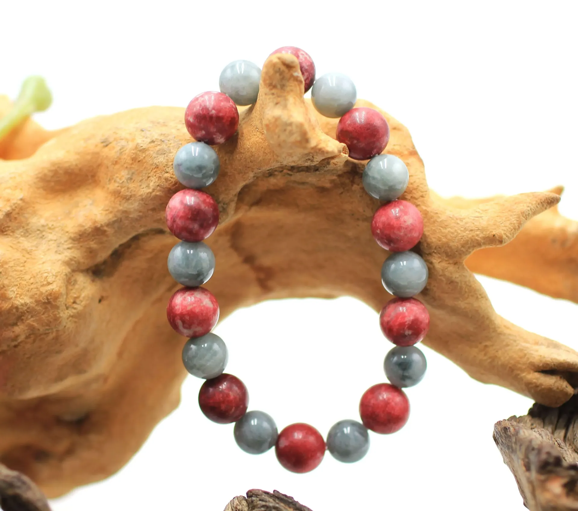 Bracelet en perles 10mm en Thulite et Tourmaline Œil de chat