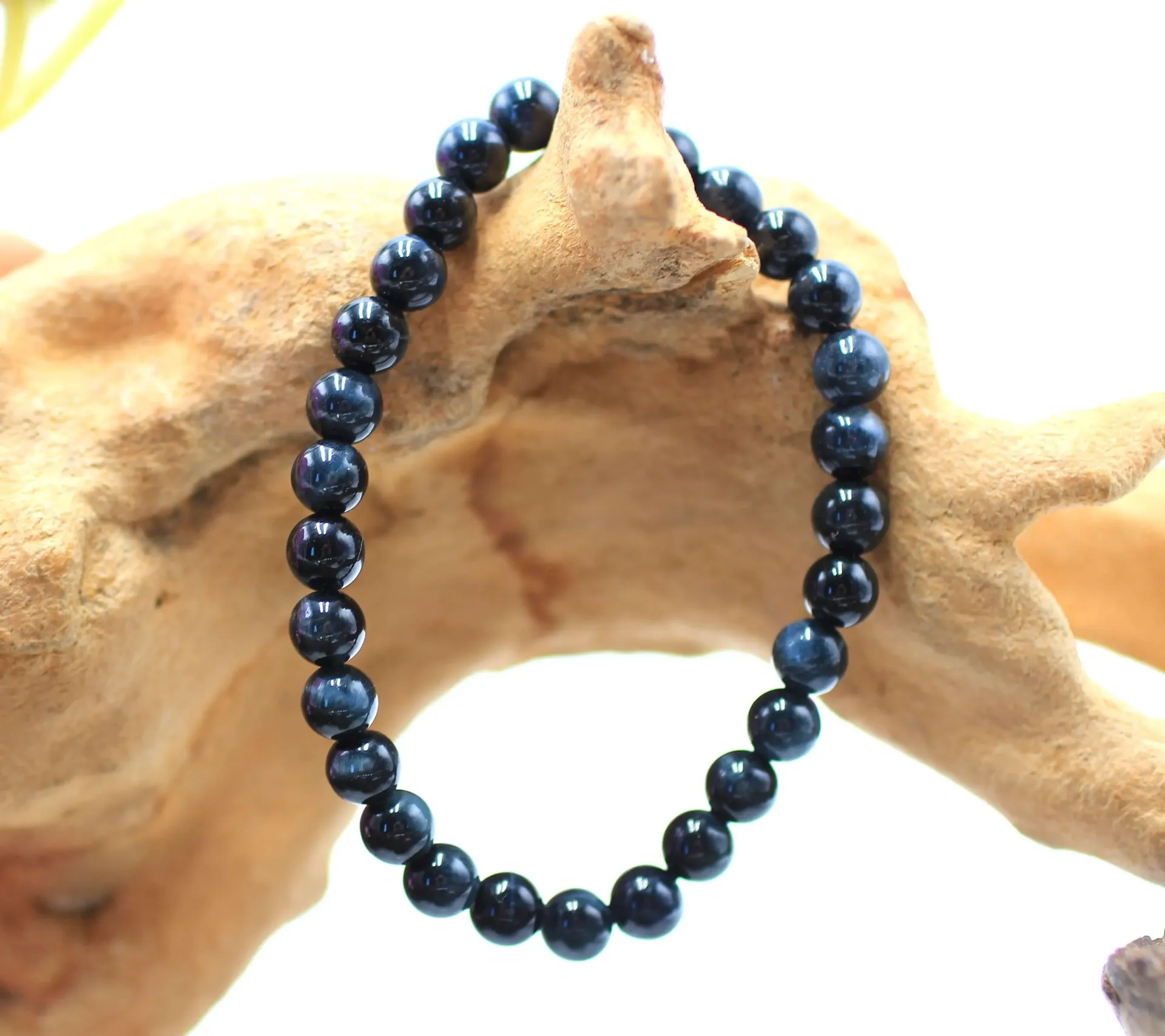 Bracelet en perles 6mm en Œil de faucon