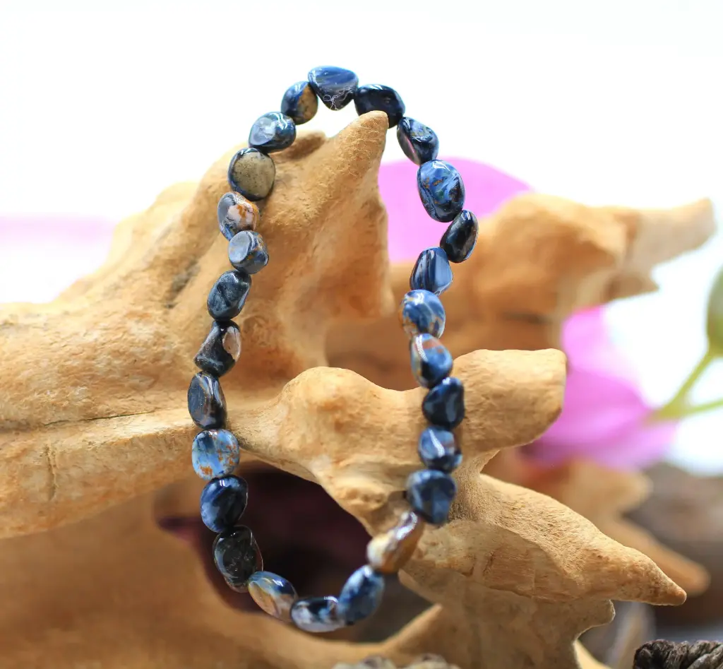 Bracelet en perles asymétriques en Pietersite