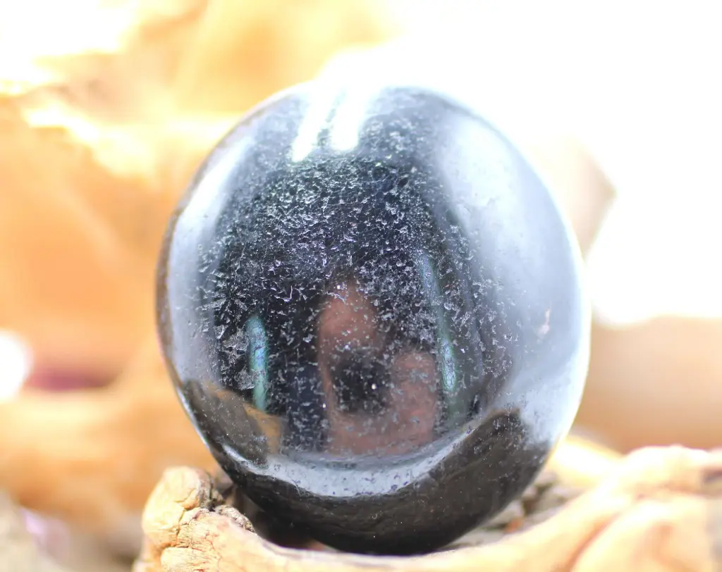 Galet en Tourmaline noire