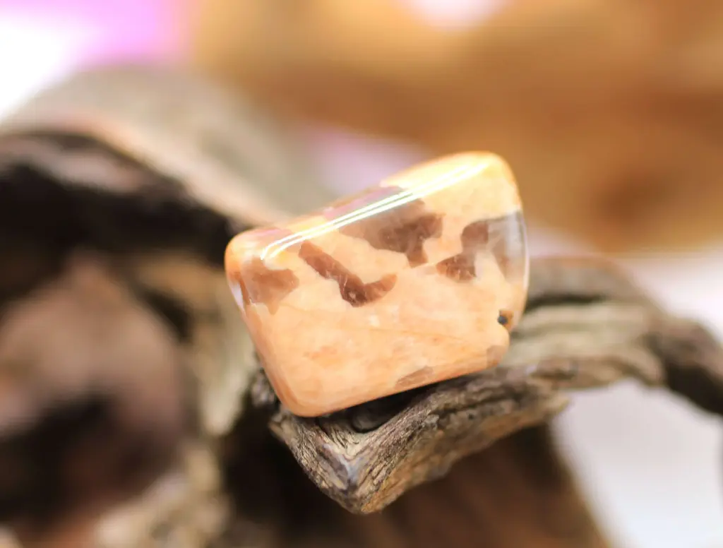 Feldspath graphique roulé