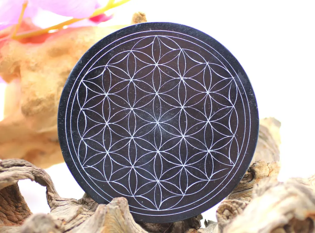 Tranche en Stéatite et motif Fleur de vie