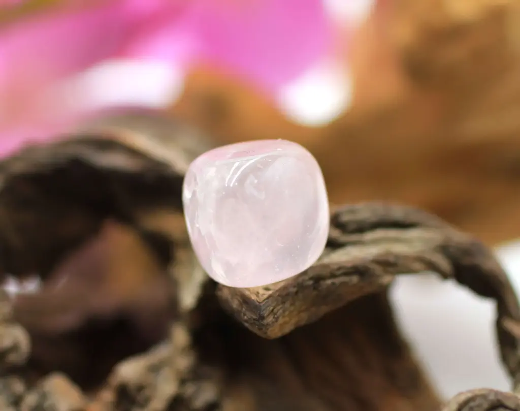 Quartz rose roulé