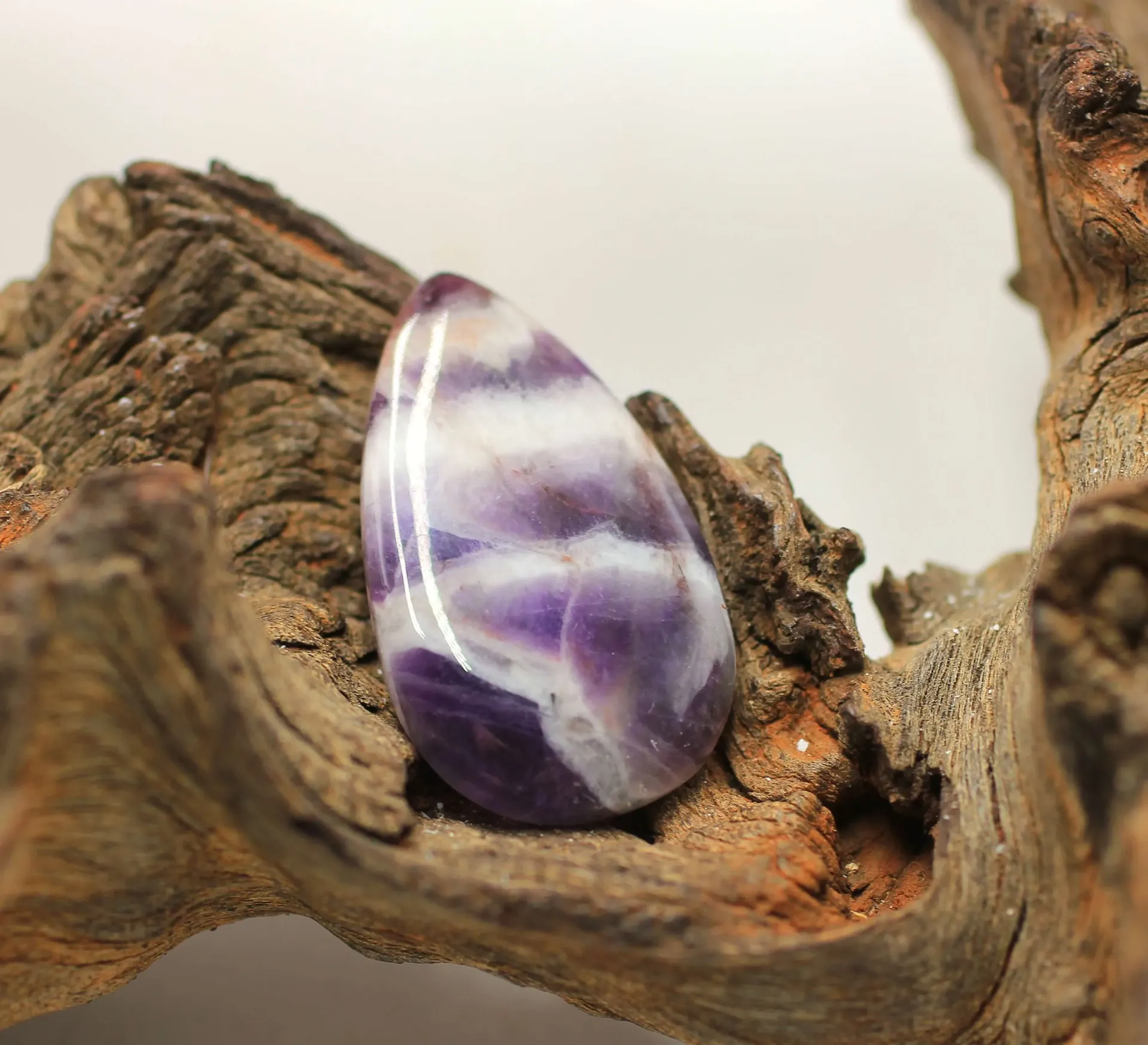 Cabochon en Améthyste