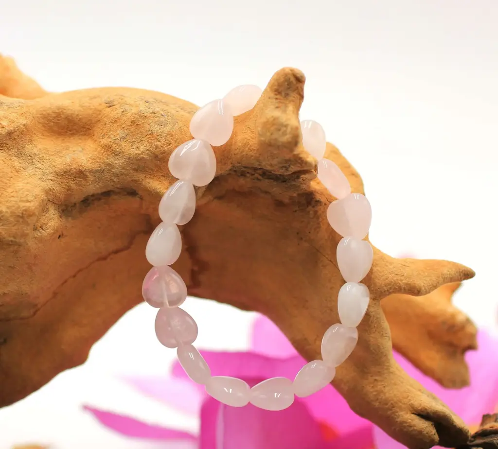 Bracelet en perles cœur 10mm en Quartz rose