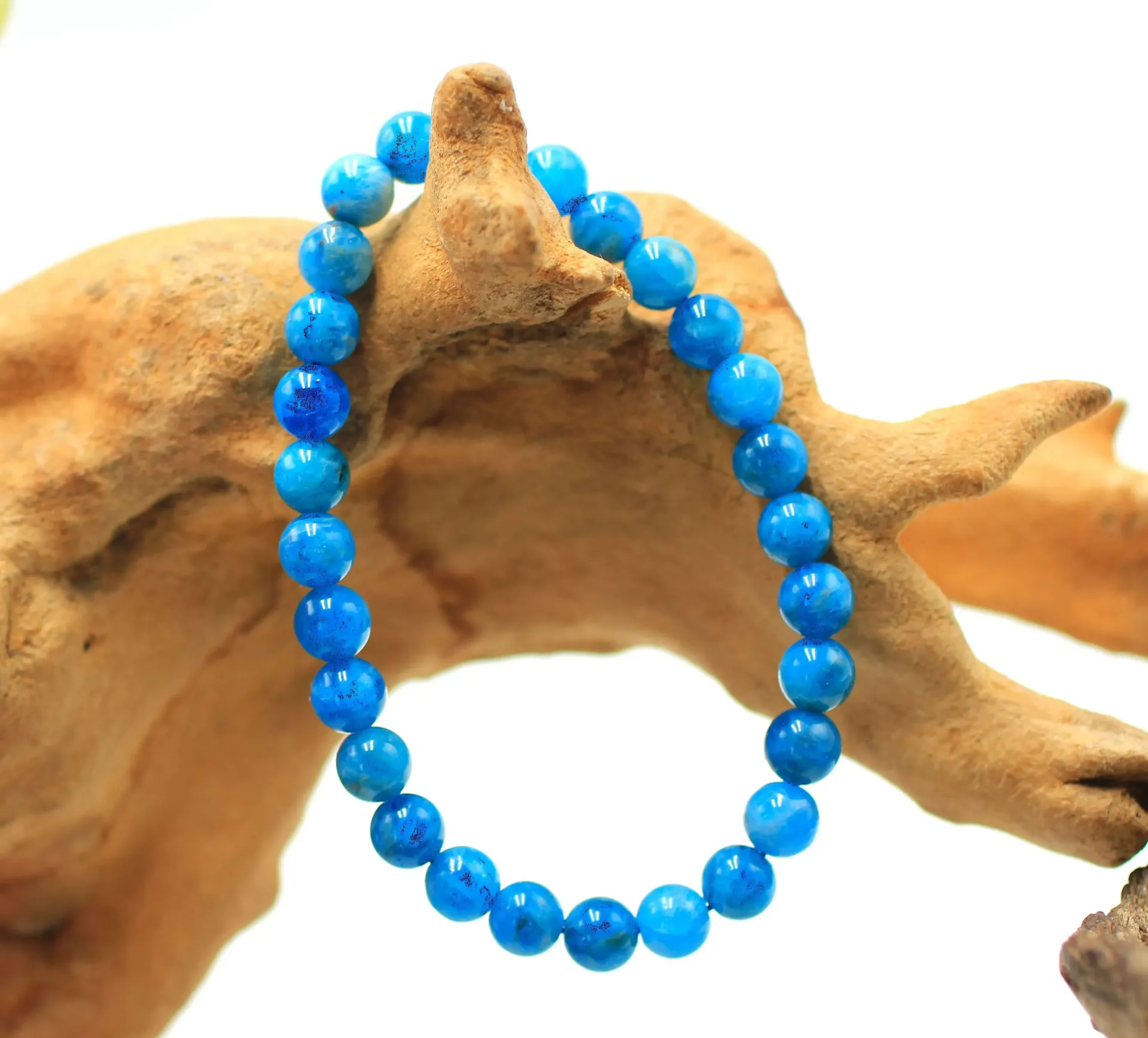 Bracelet en perles 6mm en Apatite bleue