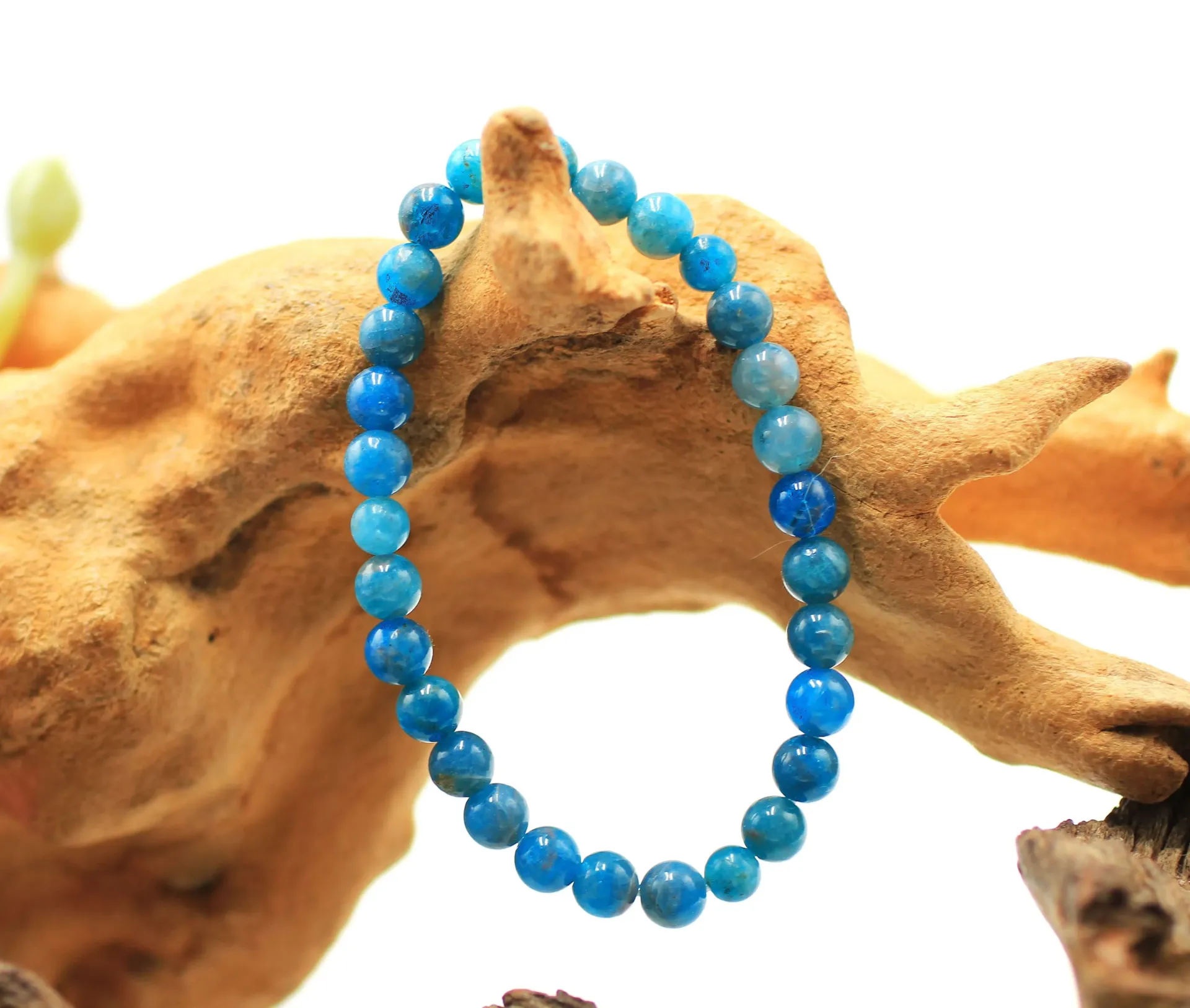 Bracelet en perles 6mm en Apatite bleue