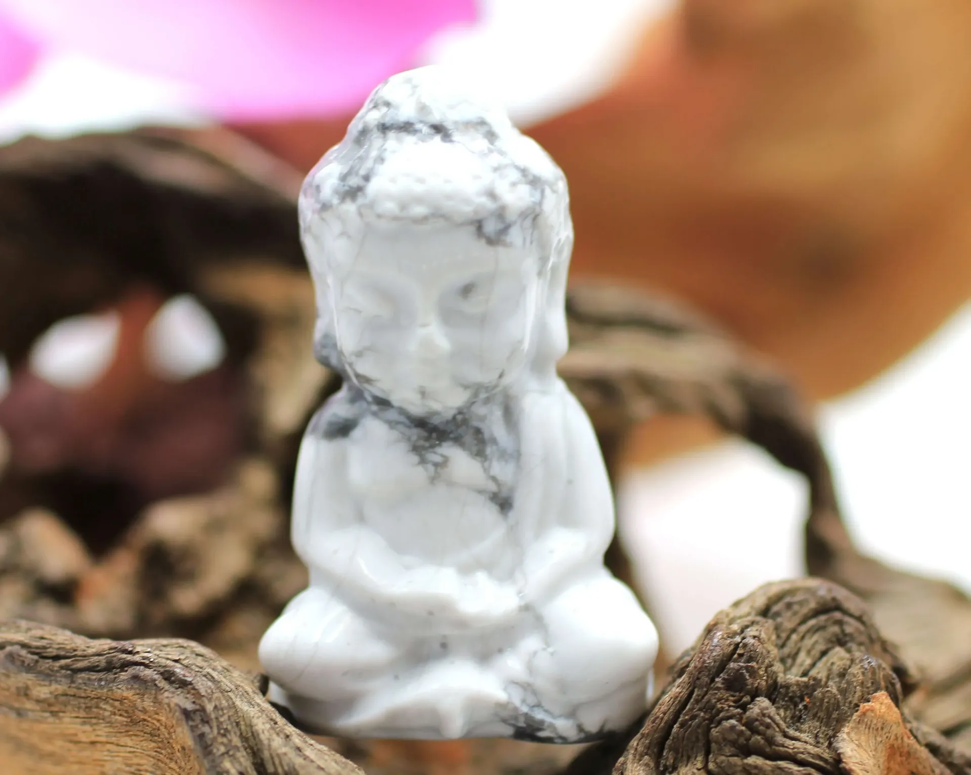Bouddha en Howlite