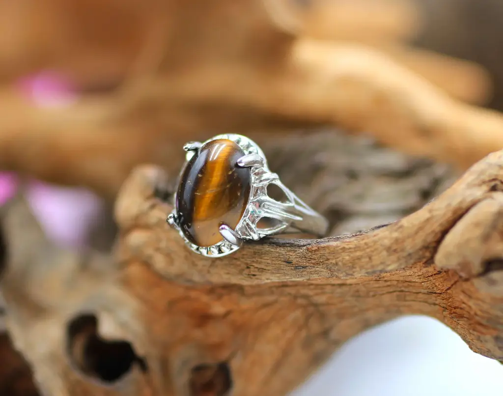 Bague en laiton et Œil de tigre