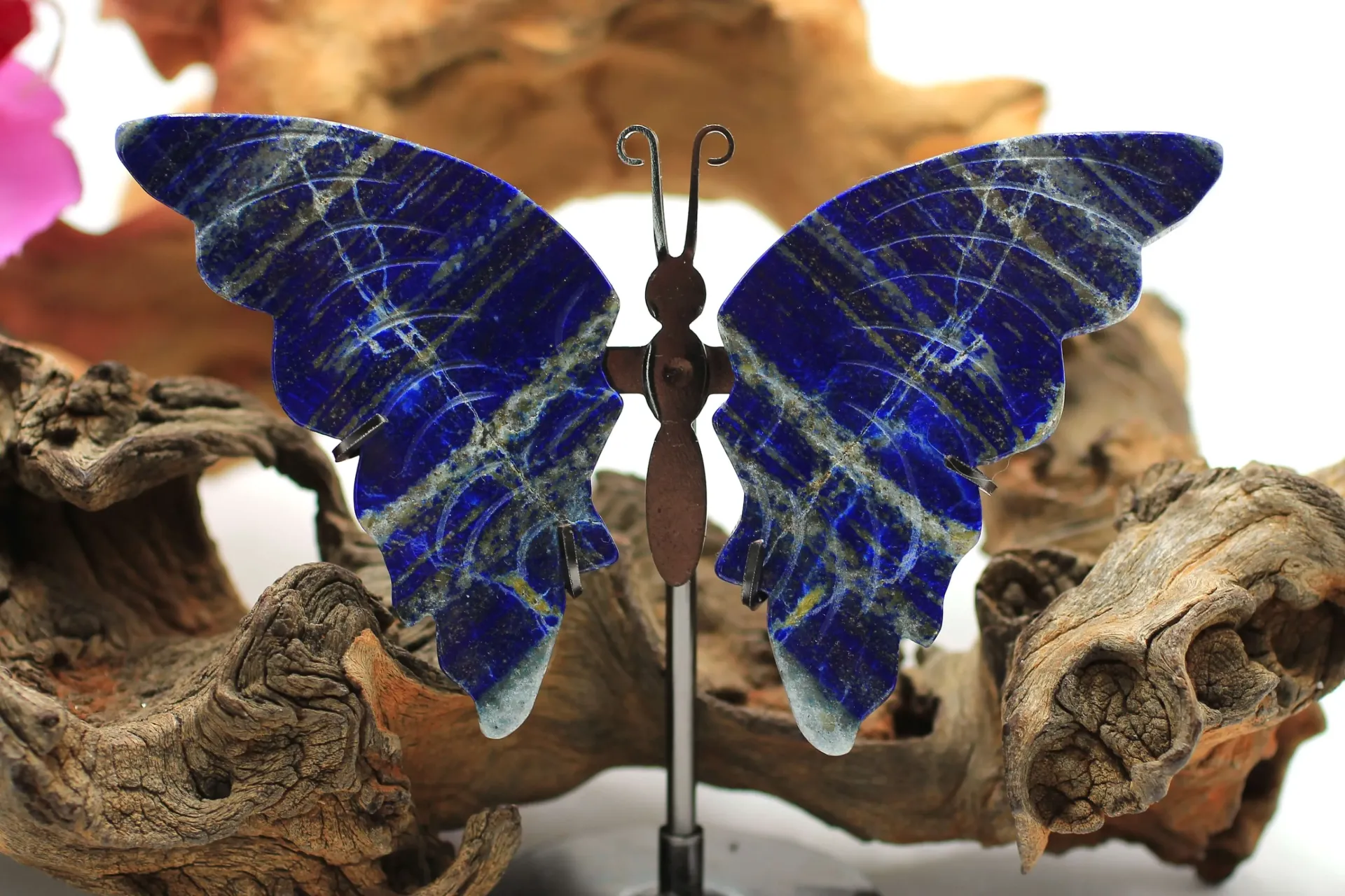 Papillon sur pied en Lapis-lazuli
