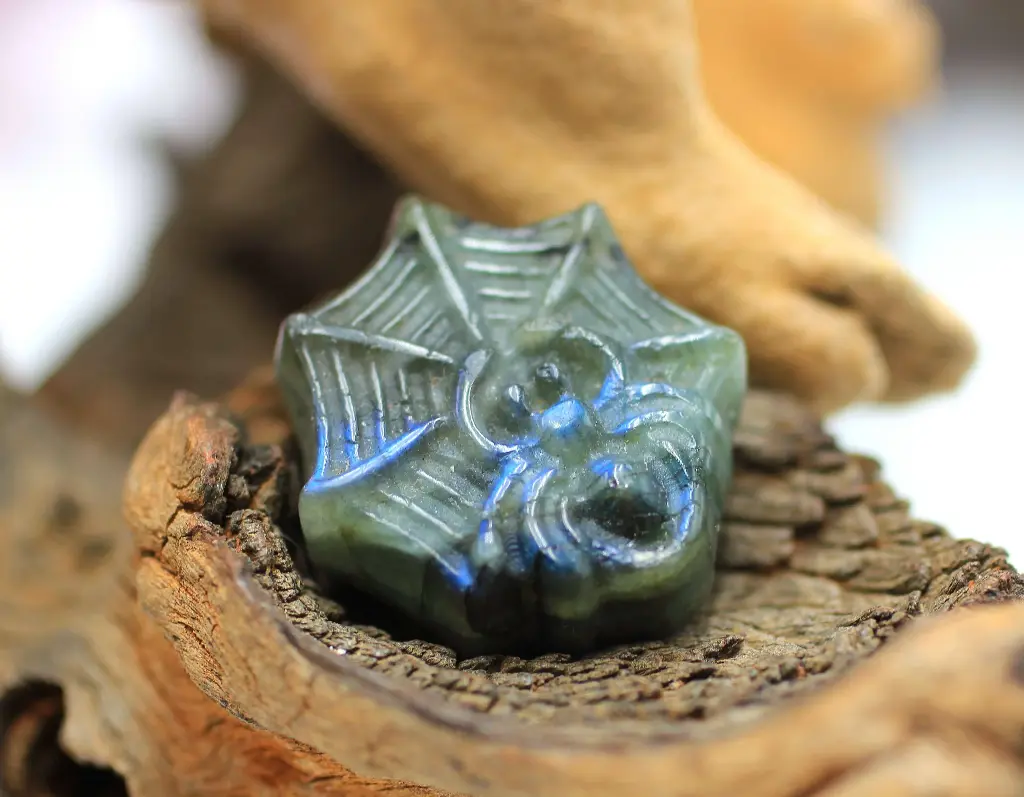 Toile d'Araignée en Labradorite