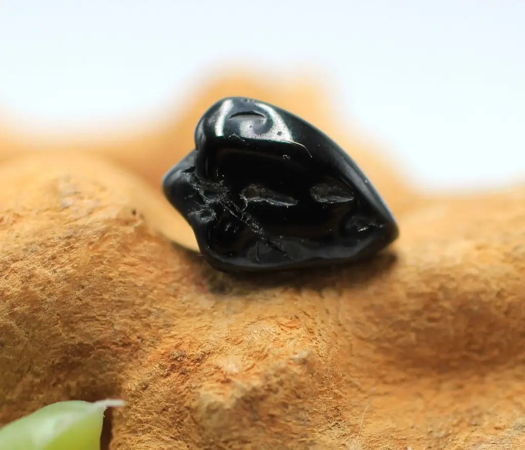 Spinelle noire roulée