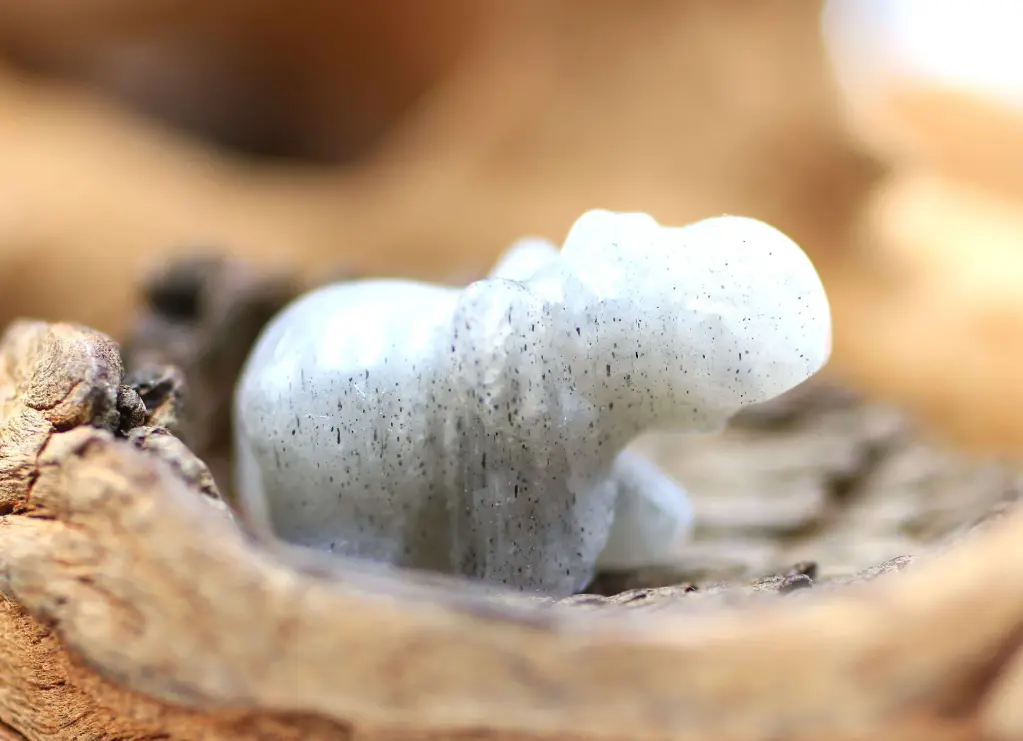 Eléphant en Labradorite