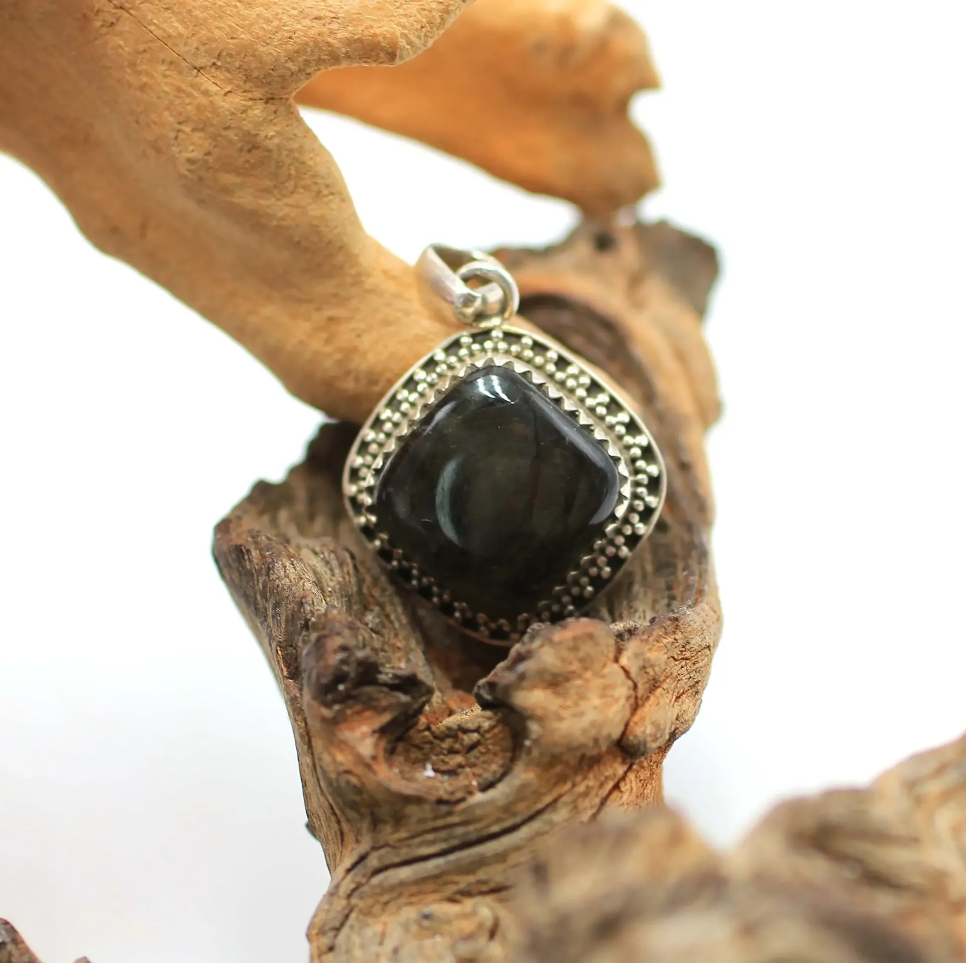 Pendentif en Argent 925 et en Labradorite