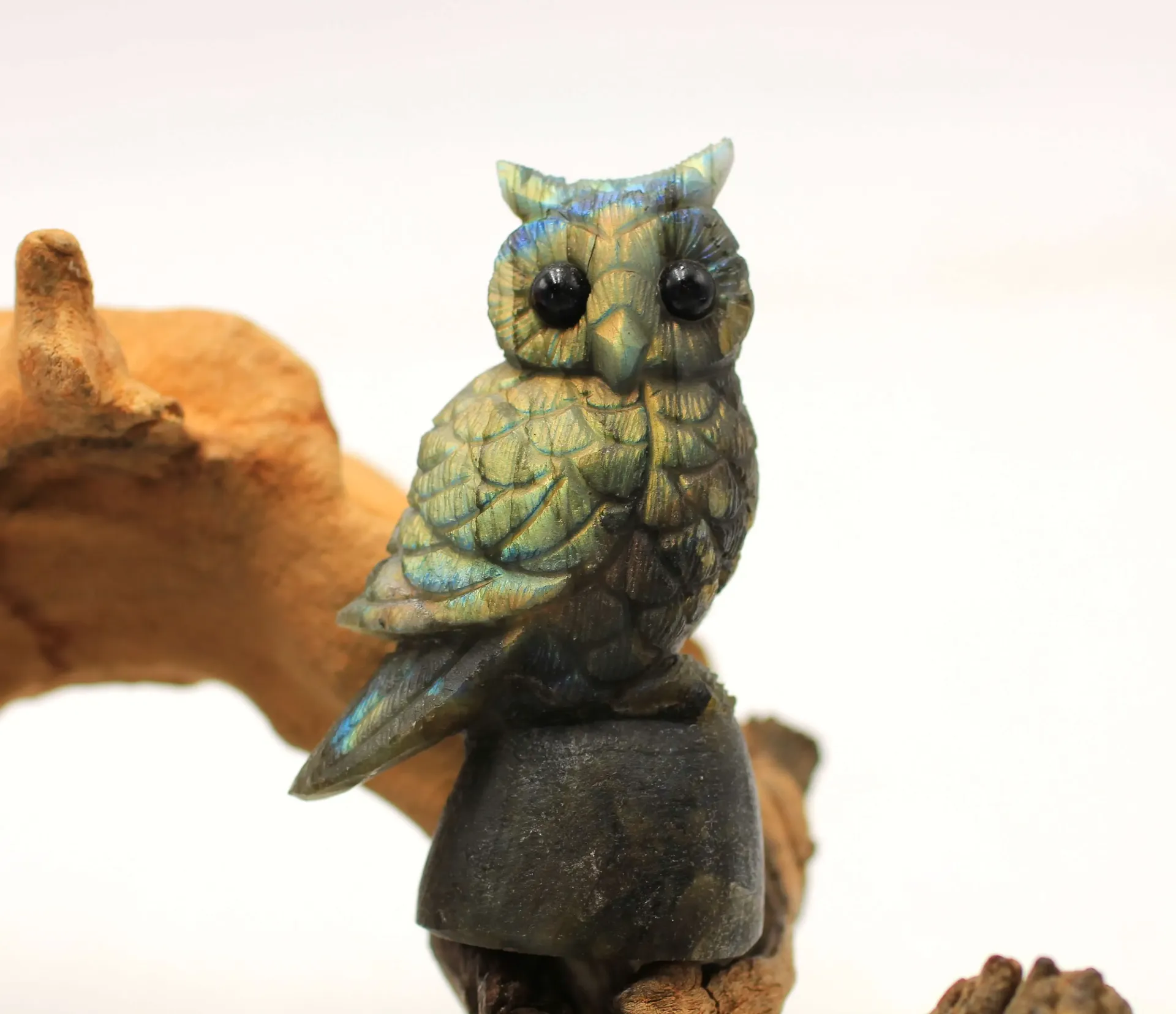 Chouette en Labradorite