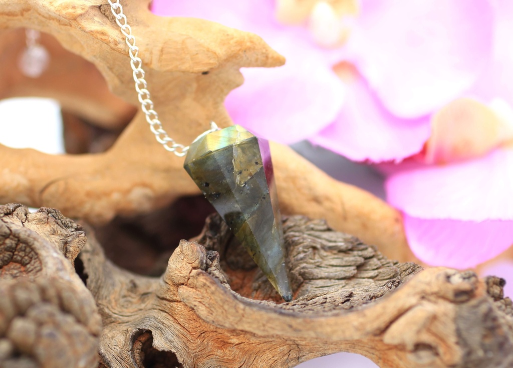 Pendule en Labradorite