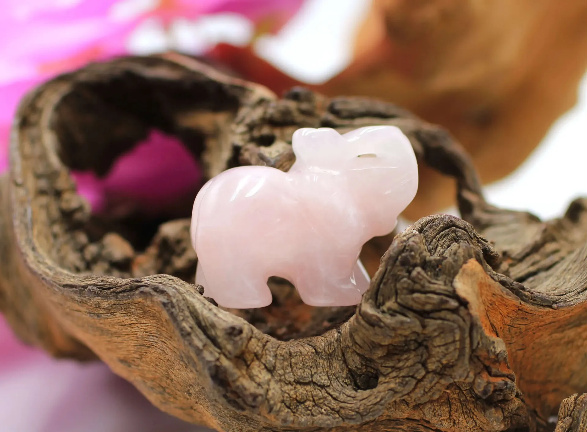 Eléphant en Quartz rose