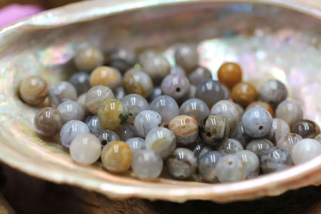 Perle 6mm en Agate bambou