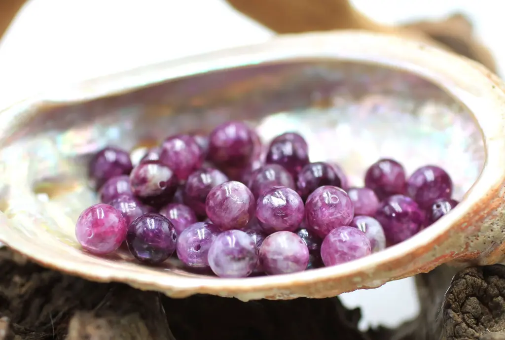 Perle 8mm en Lépidolite cristallisée