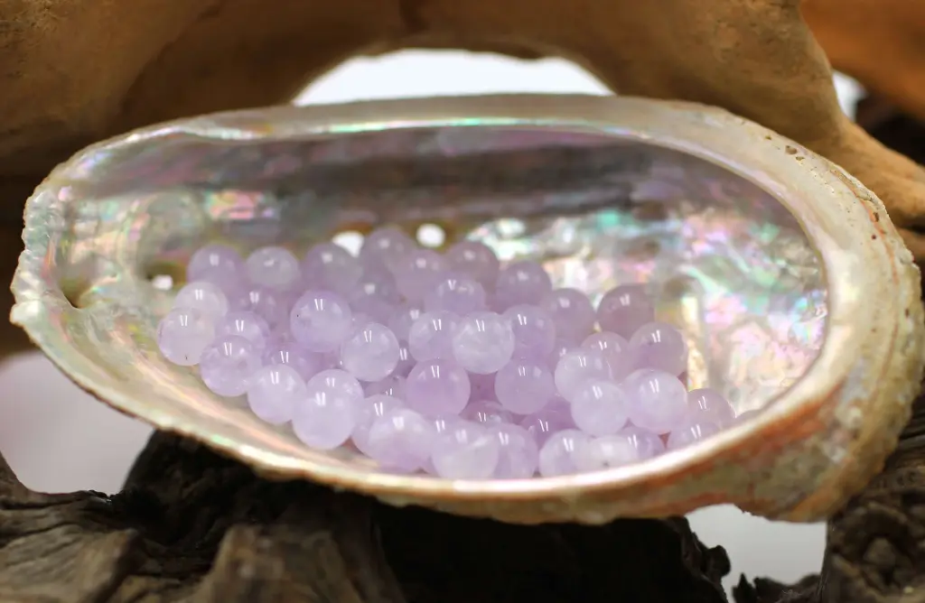 Perle 6mm en Améthyste lavande