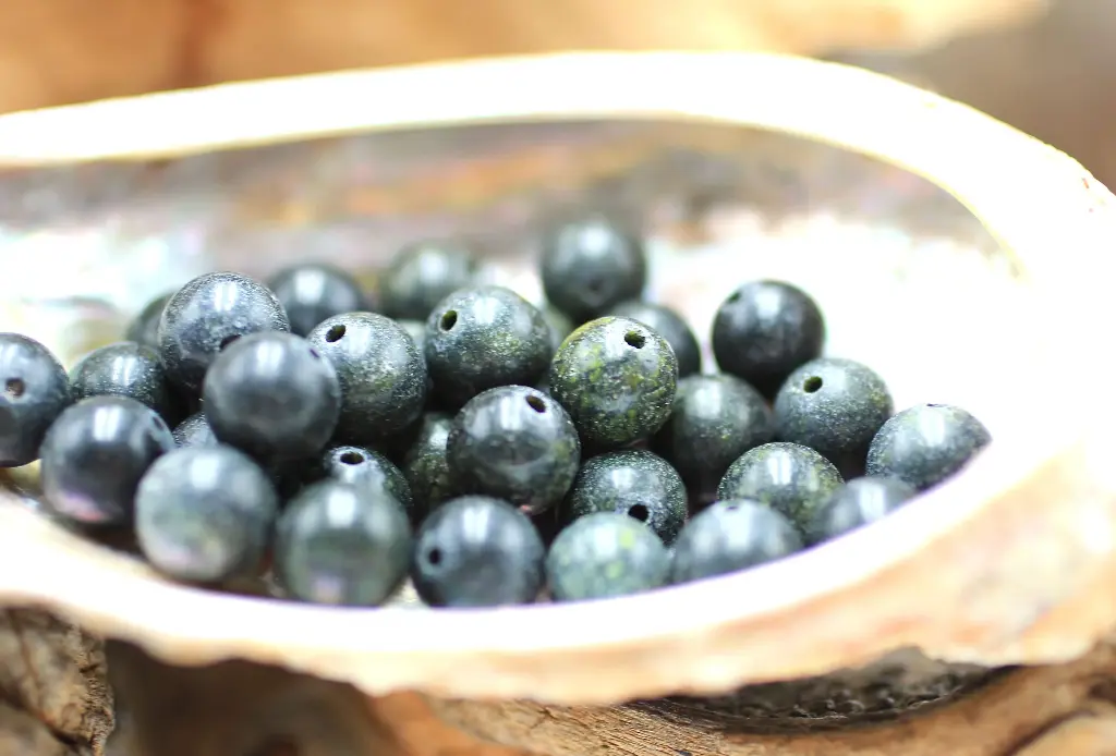 Perle 8mm en Serpentine de Russie