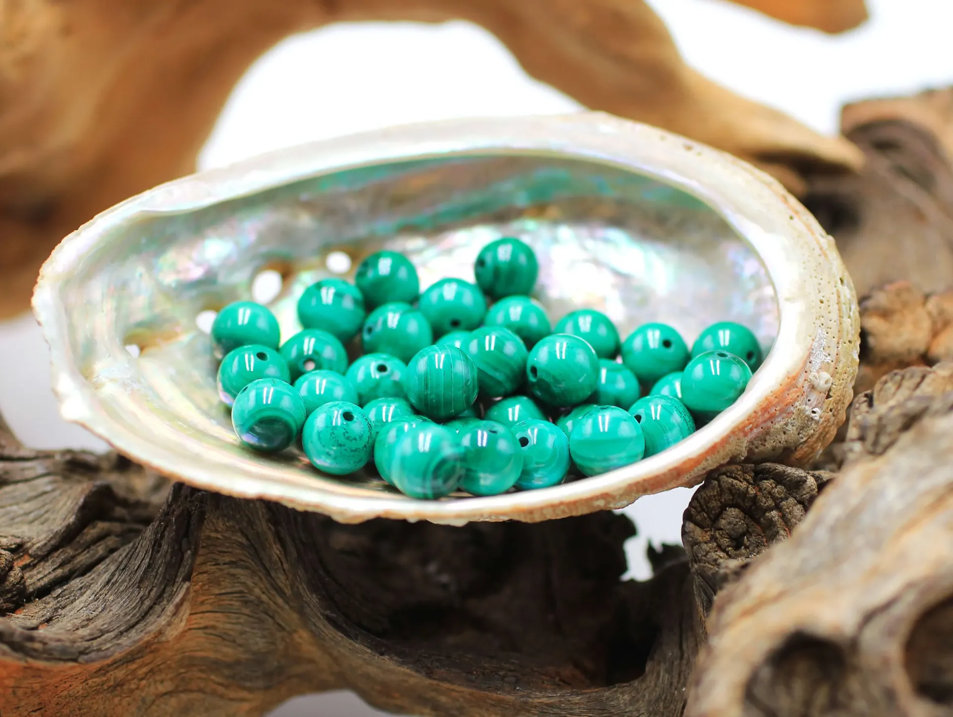 Perle 8mm en Malachite claire