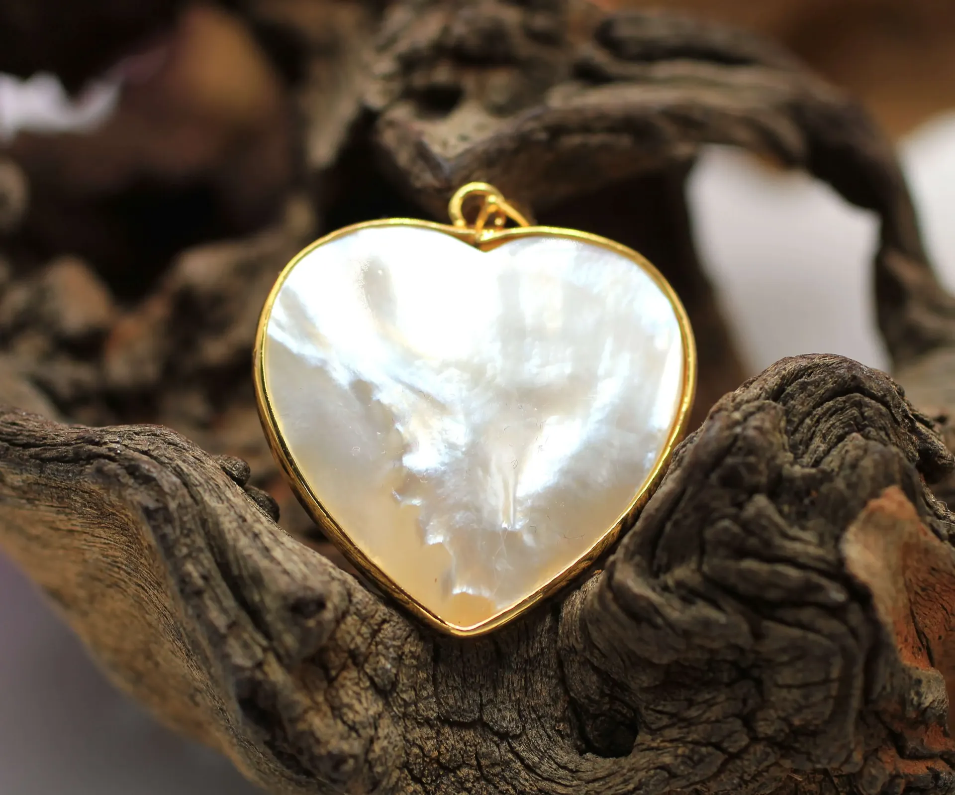 Pendentif cœur en Nacre