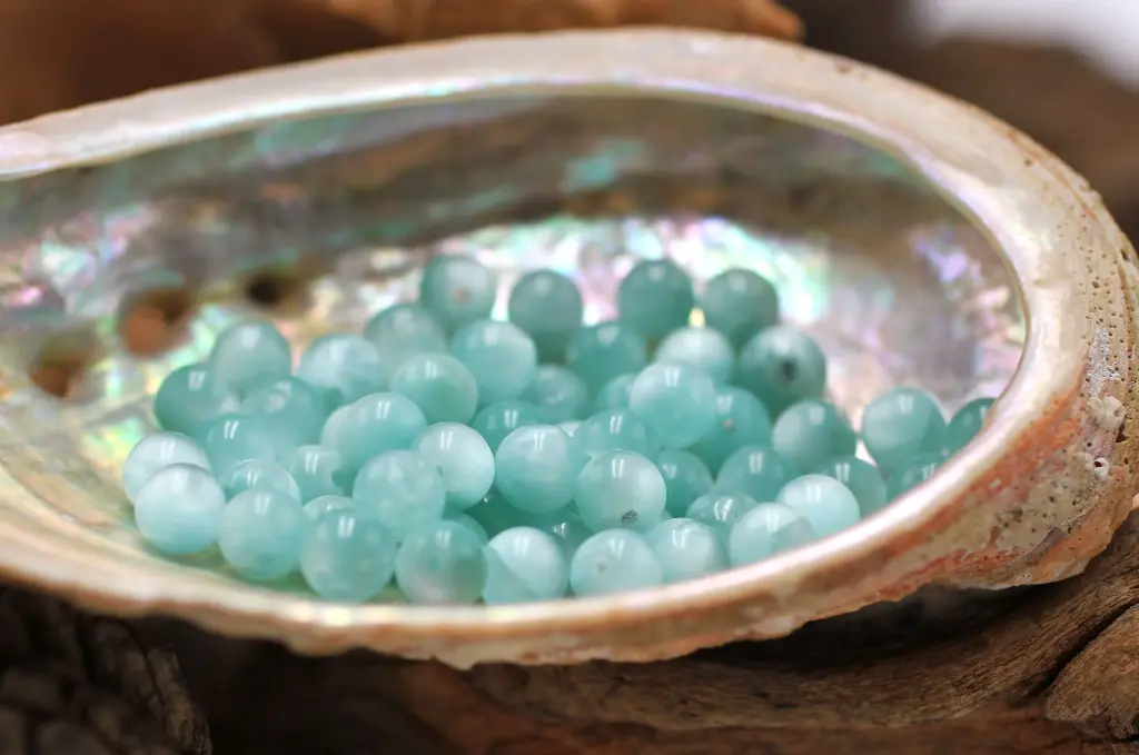 Perle 6mm en Garniérite