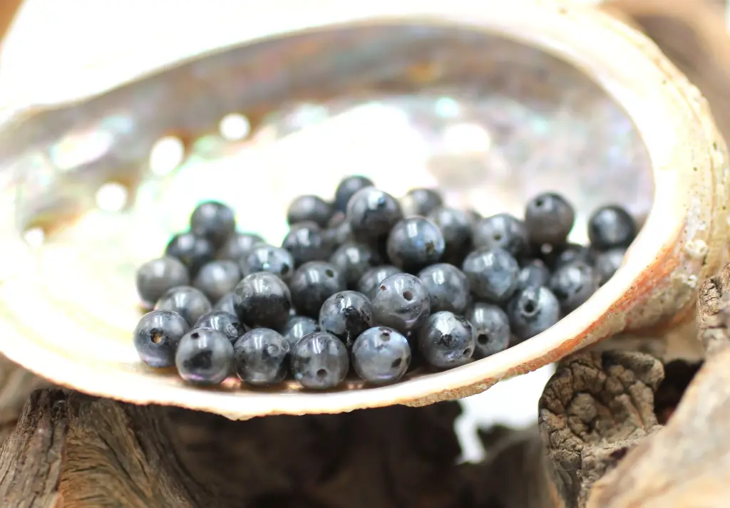 Perle 6mm en Larvikite