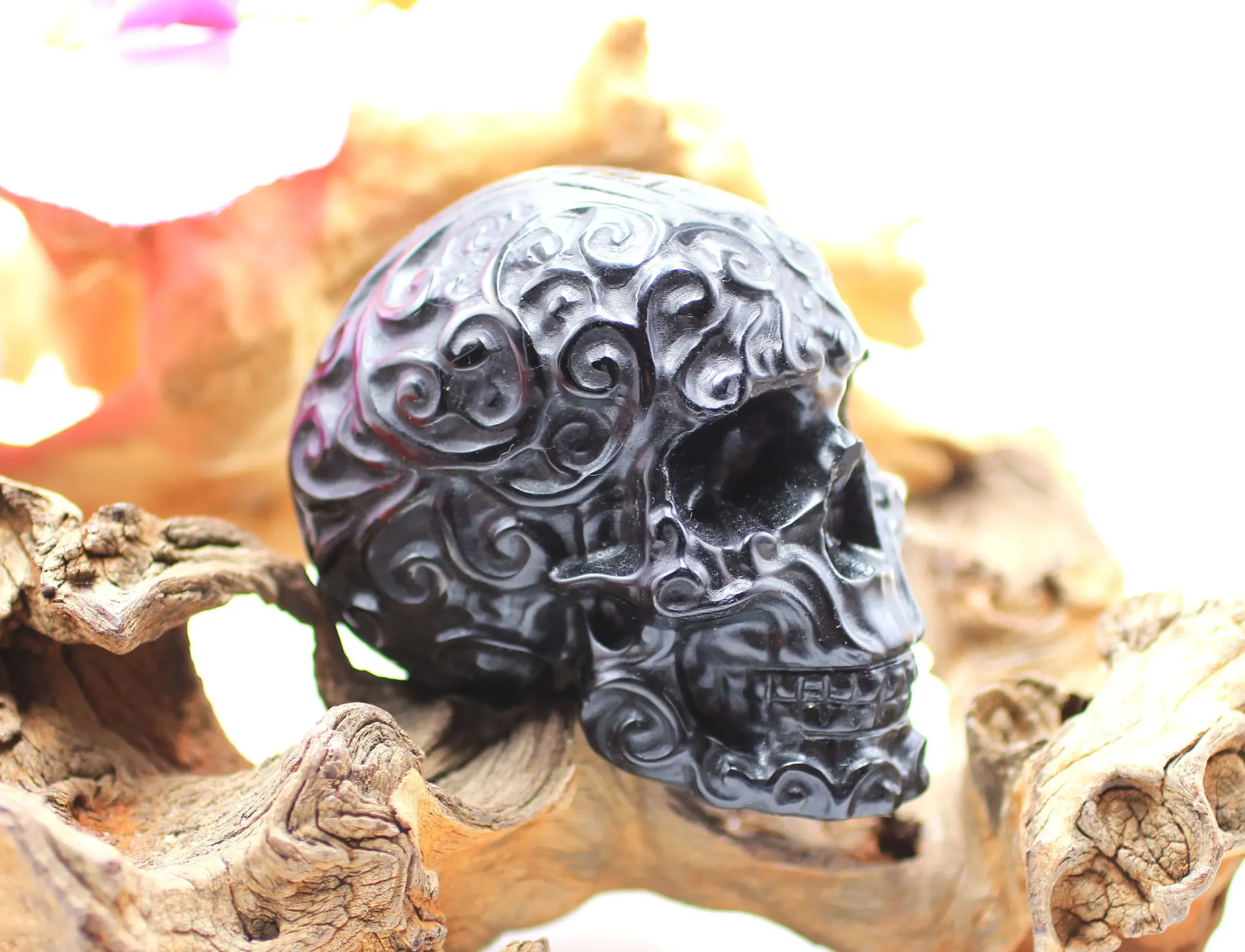 Crâne sculpté en Obsidienne noire