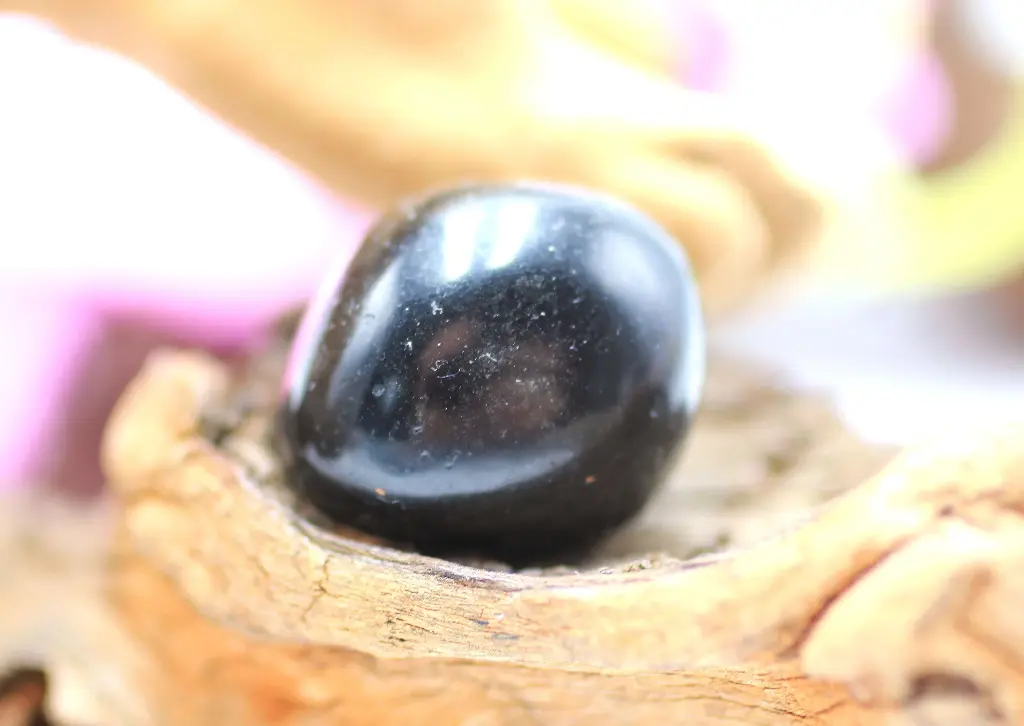 Obsidienne noire roulée