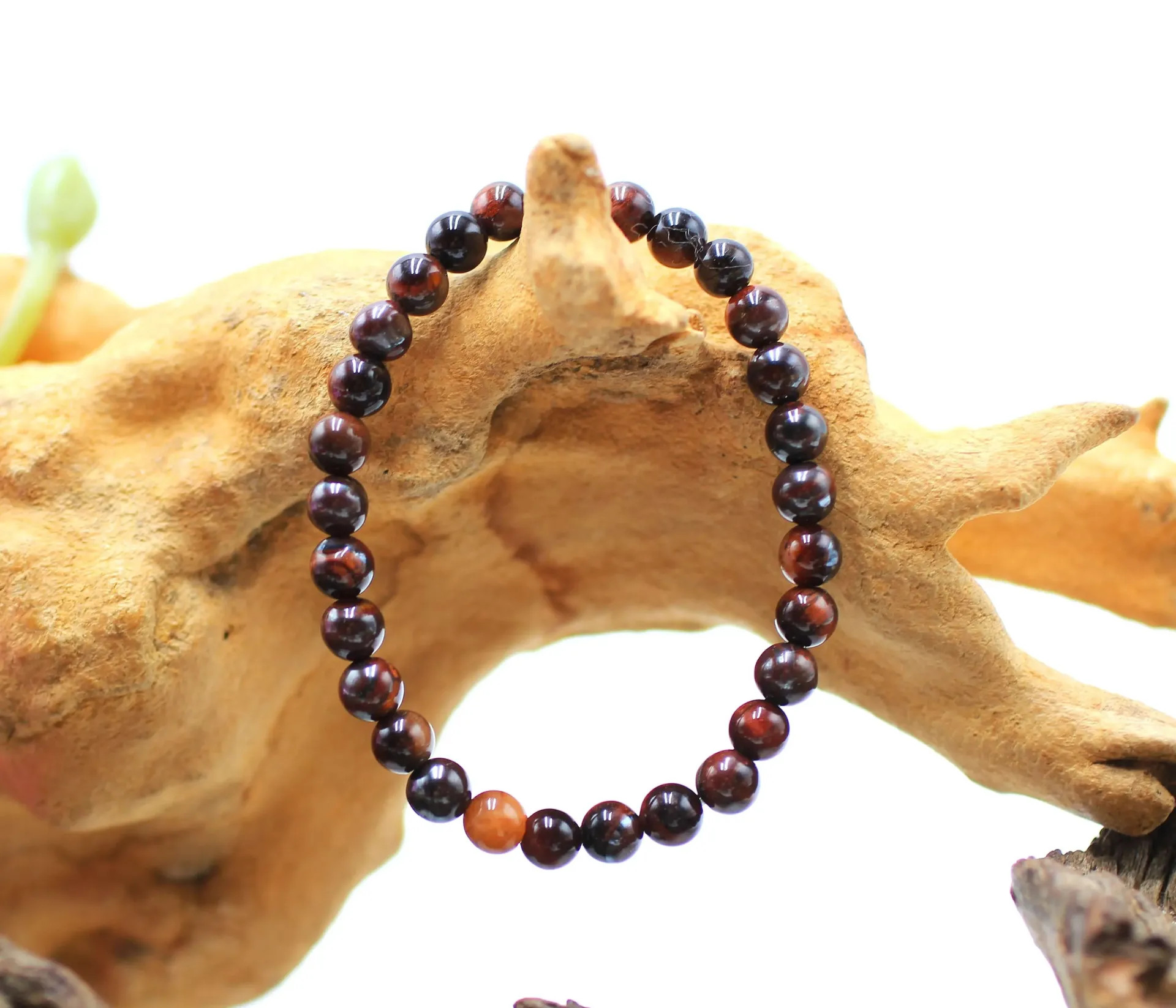 Bracelet en perles 6mm en Œil de taureau