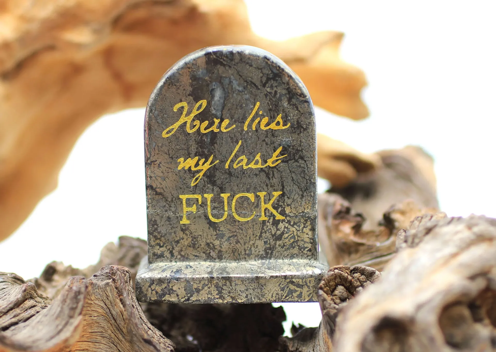 Pierre tombale en Pyrite