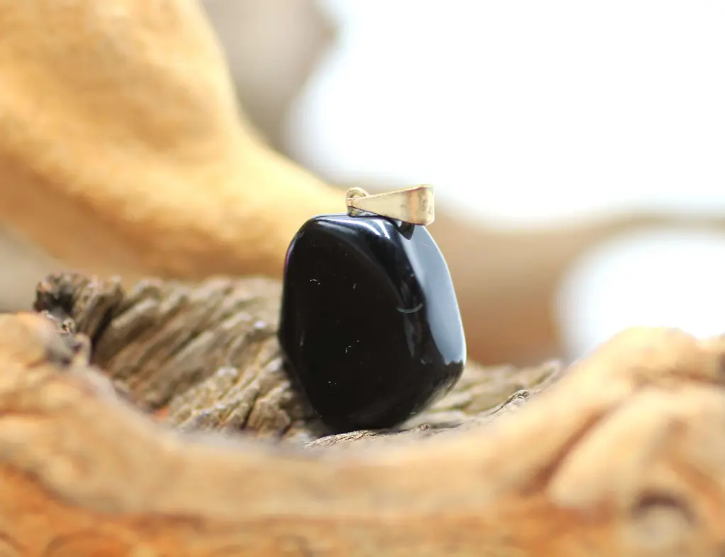 Pendentif en Obsidienne noire