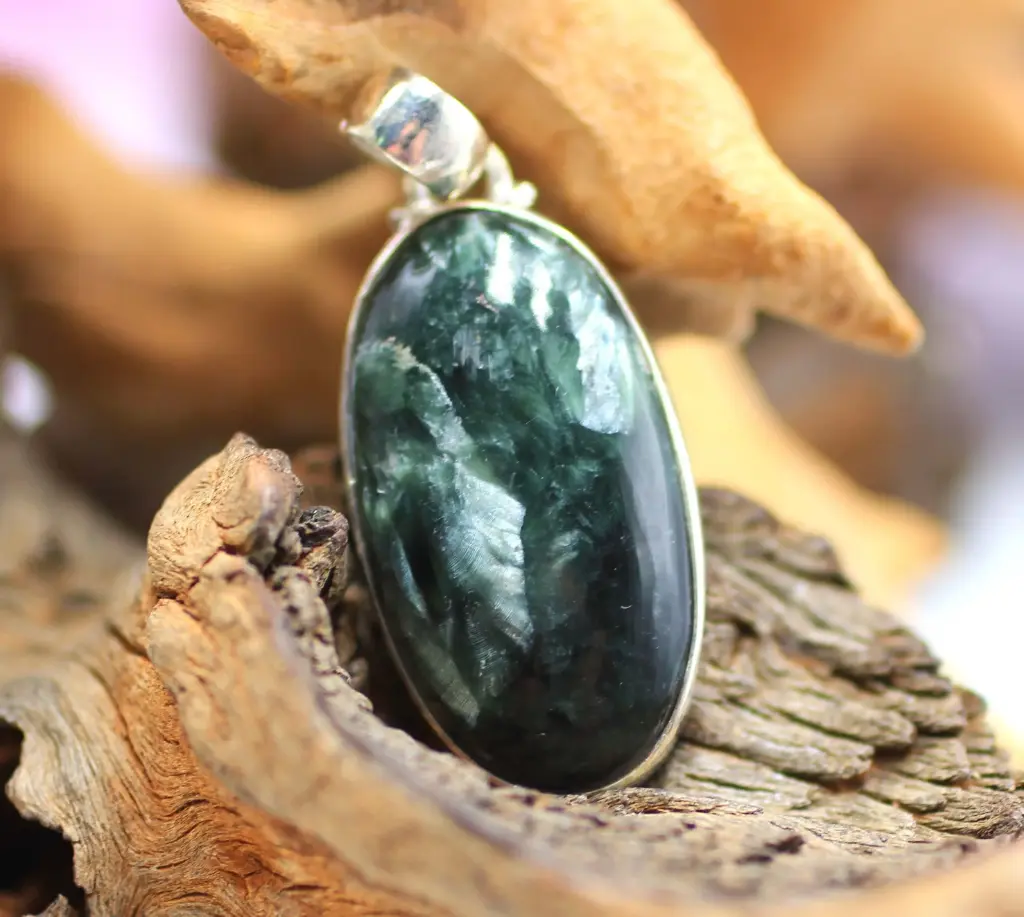 Pendentif ovale en Argent 925 et en Séraphinite