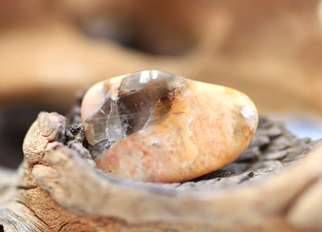 Feldspath graphique roulé