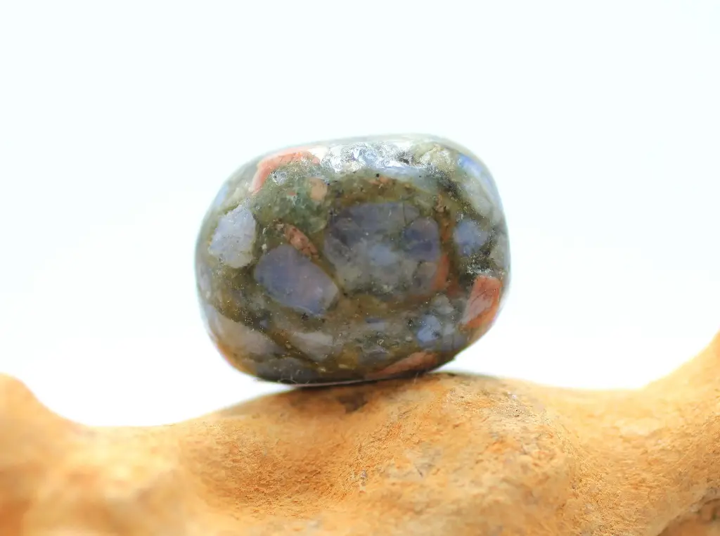 Blue liberite roulée