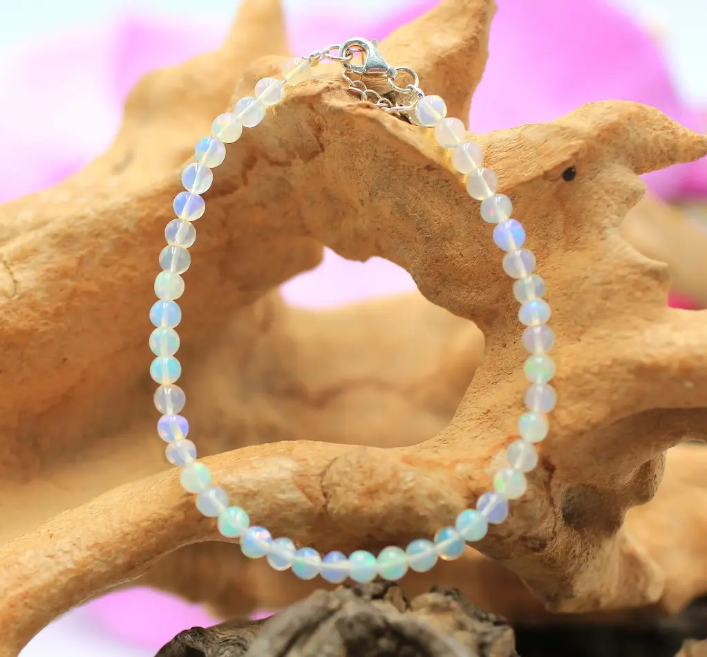 Bracelet avec fermoir en Opale noble blanche Welo