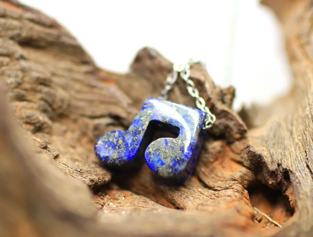 Collier Note de musique en Lapis-lazuli