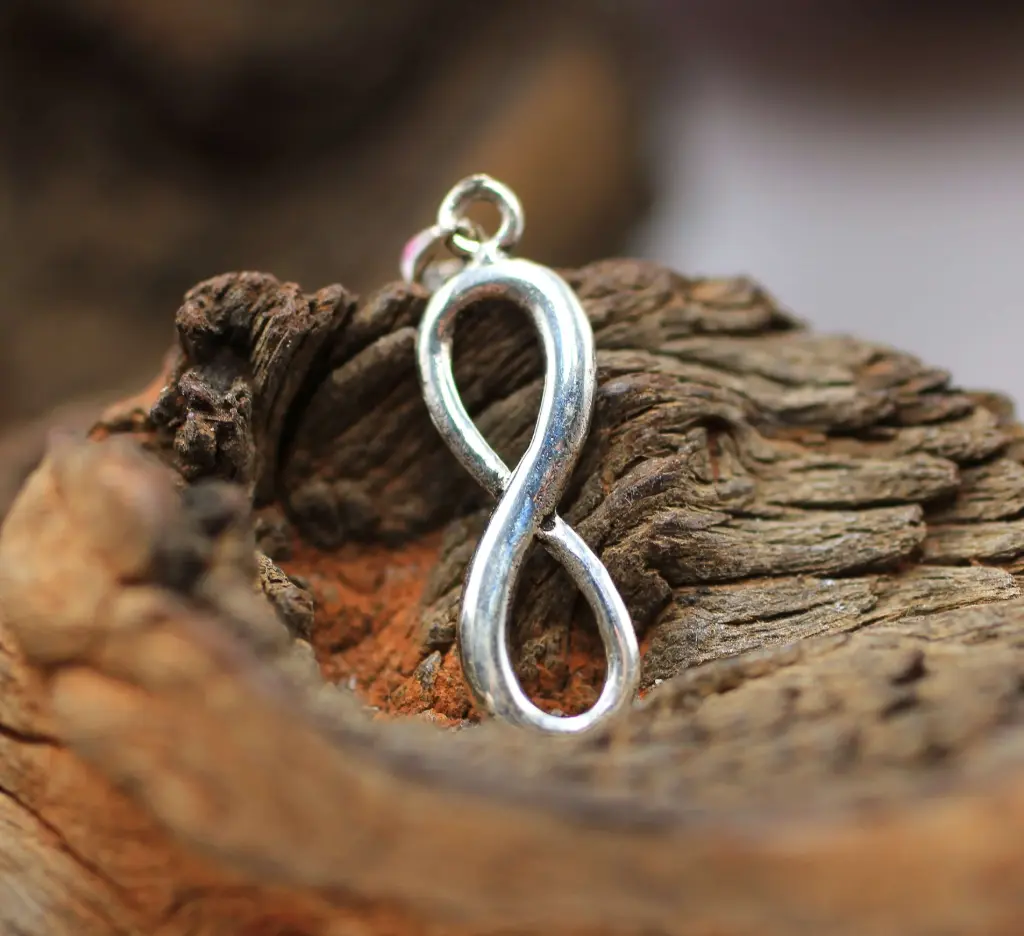 Pendentif Infini en Argent 925