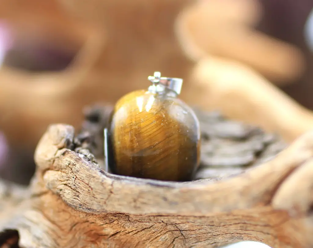 Pendentif en Œil de tigre