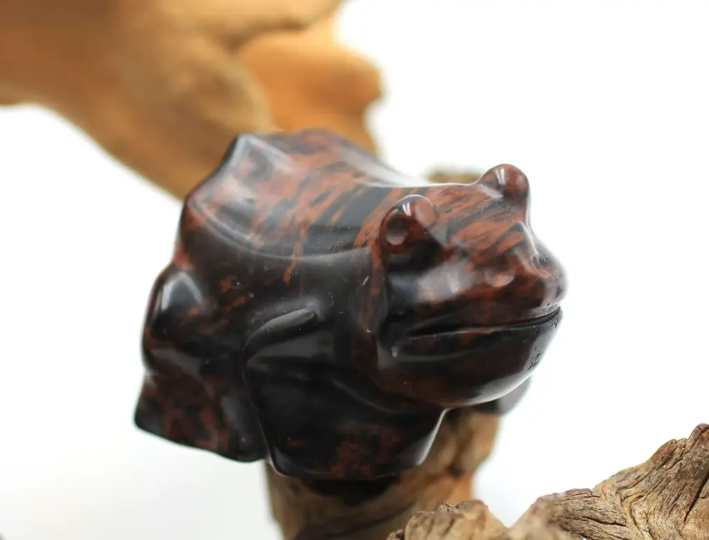 Grenouille en Obsidienne acajou