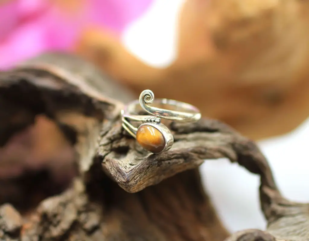 Bague réglable en Argent 925 et en Œil de tigre