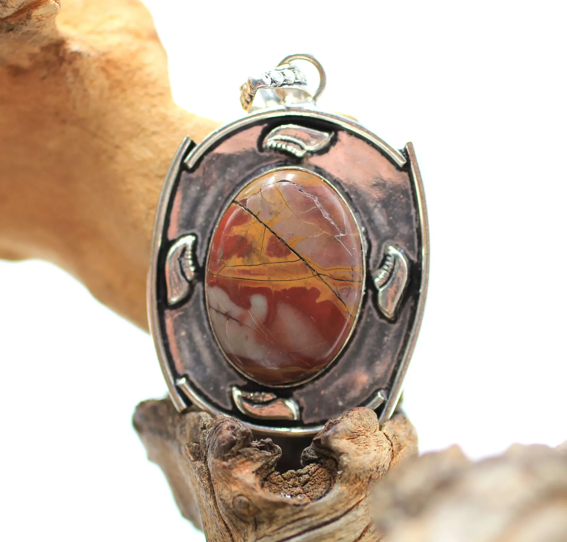 Pendentif en plaqué Argent et en Jaspe breschia