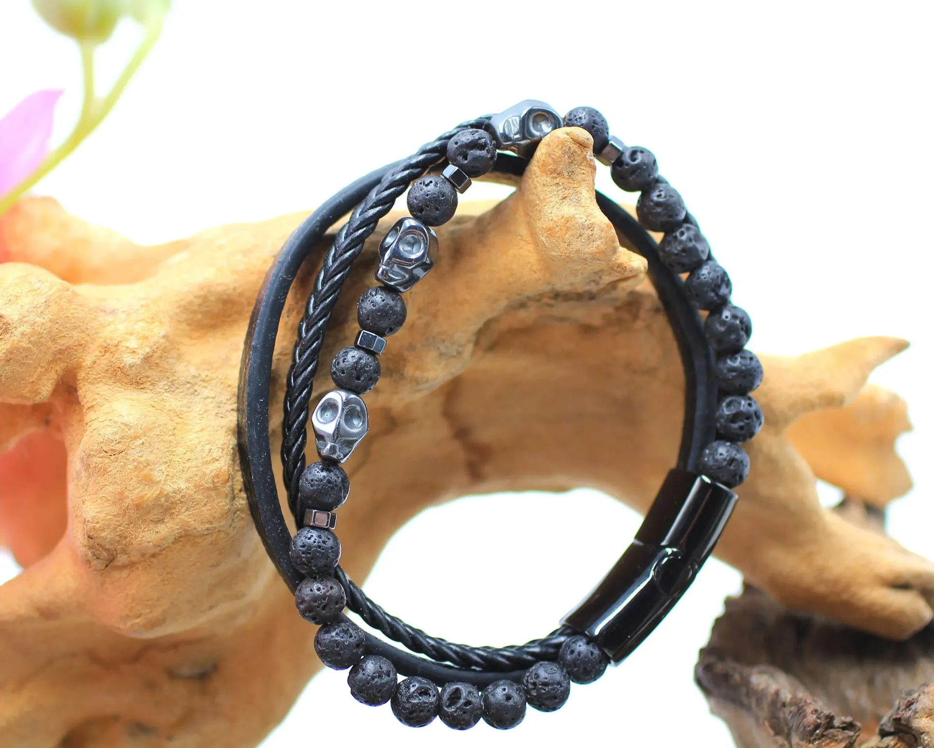 Bracelet en cuir et perles 6mm en Pierre de lave